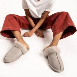 Schuhladen -Schuhladen 28946530 02